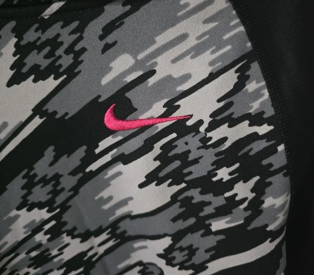 Nike rash guard